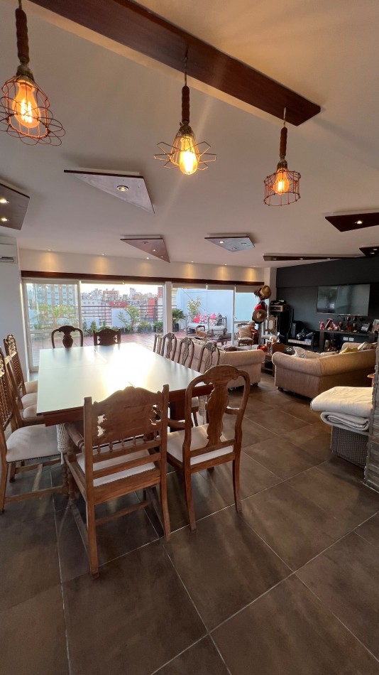 Exclusivo departamento en VENTA con terraza y quincho propios !En Barrio Norte