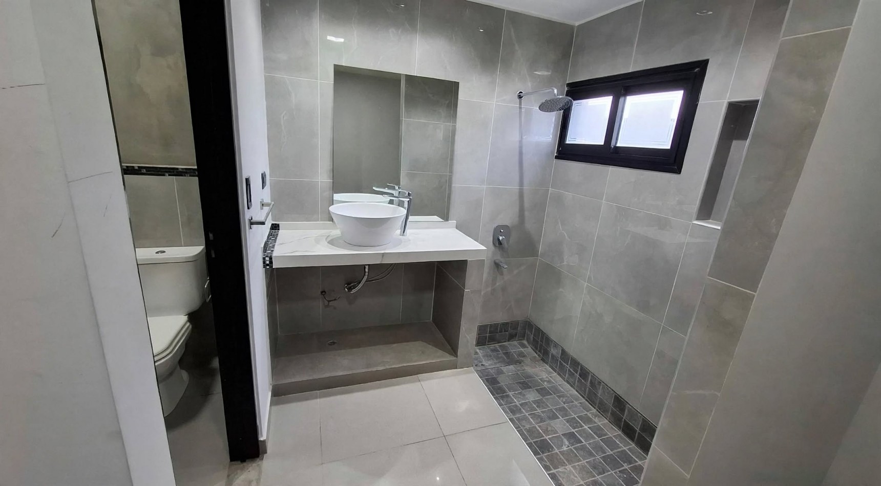 CASA EN VENTA LOS NOGALES COUNTRY PORTAL DEL SOL - APTA CREDITO HIPOTECARIO 