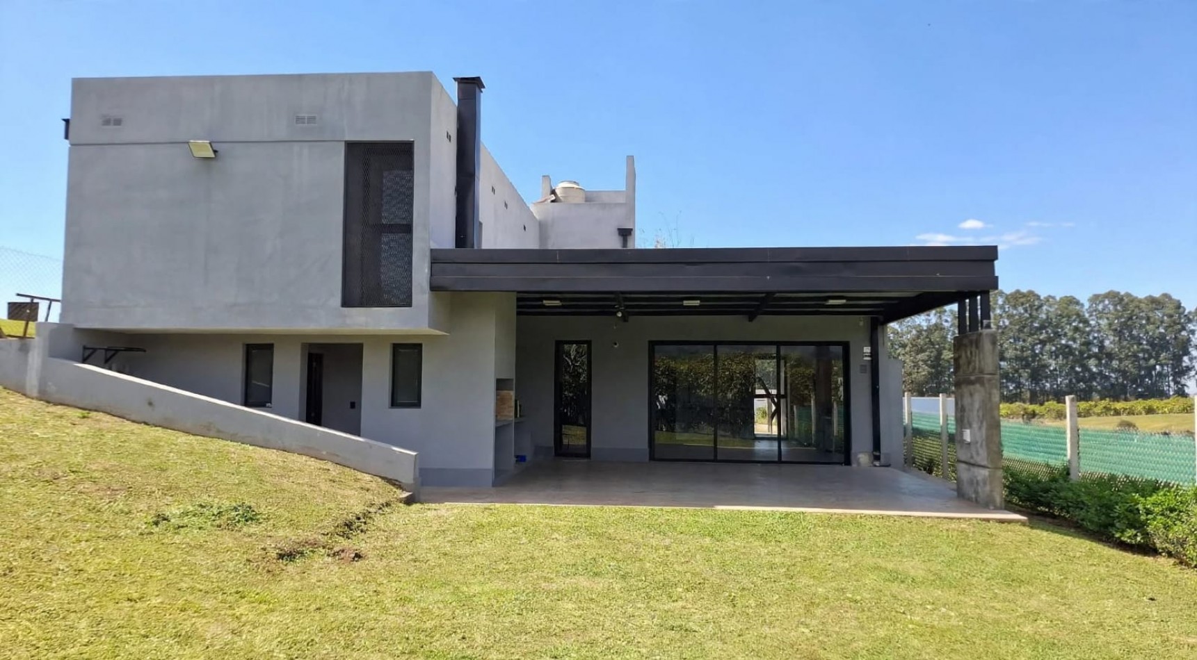 CASA EN VENTA LOS NOGALES COUNTRY PORTAL DEL SOL - APTA CREDITO HIPOTECARIO 