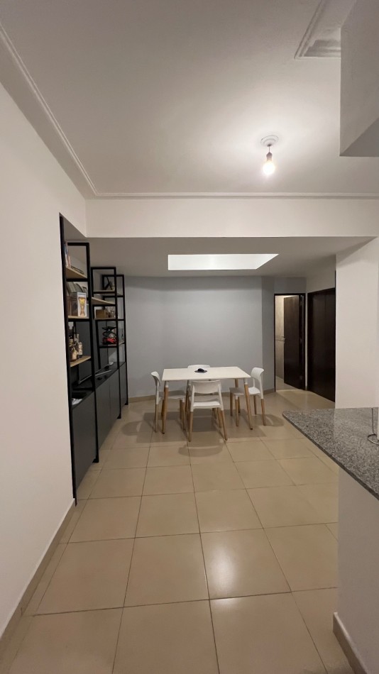 VENTA Frente a Plaza Belgrano.1 dormitorio
