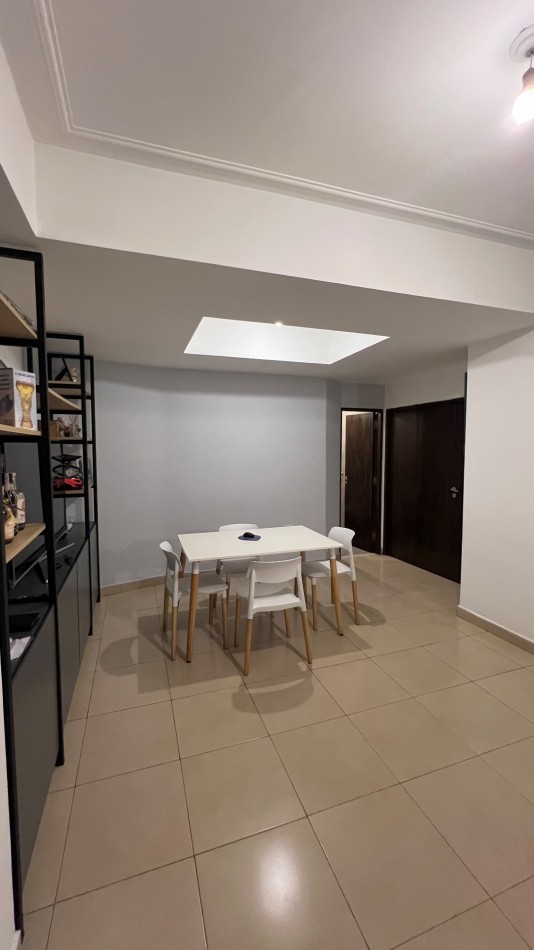 VENTA Frente a Plaza Belgrano.1 dormitorio