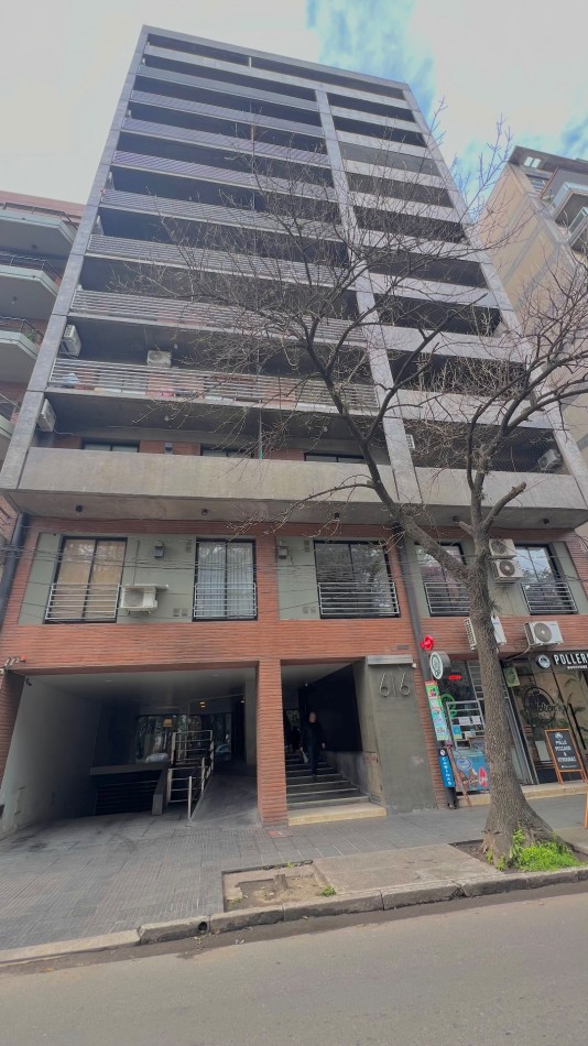 VENTA Frente a Plaza Belgrano.1 dormitorio