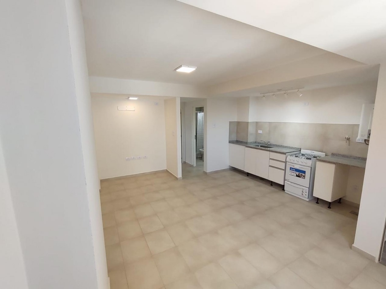 VENTA DE DEPARTAMENTO 1 DORMITORIO, BARRIO SUR 