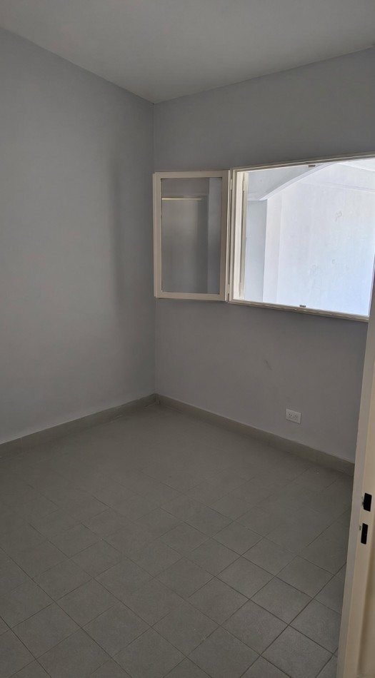 CASA EN VENTA BARRIO POLICIAL 3 (Pegado a Lomas de Tafi ) - CON GRAN REMODELACION 