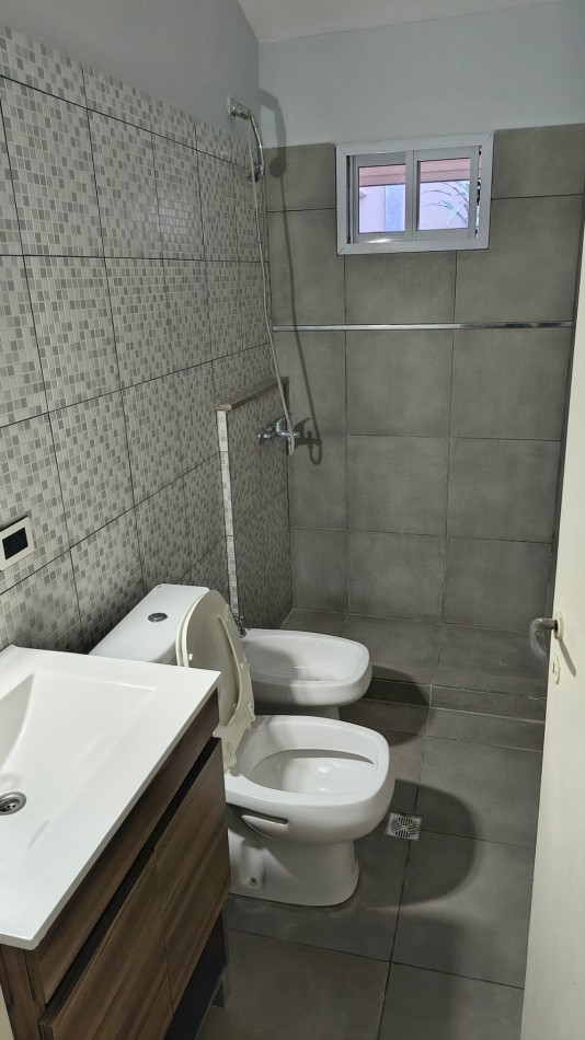 CASA EN VENTA BARRIO POLICIAL 3 (Pegado a Lomas de Tafi ) - CON GRAN REMODELACION 