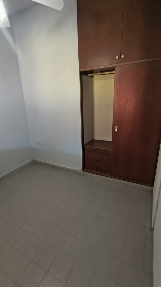 CASA EN VENTA BARRIO POLICIAL 3 (Pegado a Lomas de Tafi ) - CON GRAN REMODELACION 