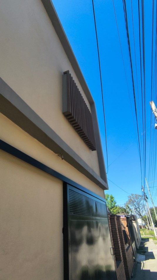 CASA EN VENTA BARRIO POLICIAL 3 (Pegado a Lomas de Tafi ) - CON GRAN REMODELACION 